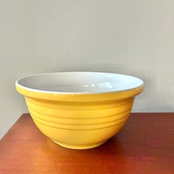 Rare Over and Back Large Yellow Ribbed Stoneware Nesting Mixing Bowl OB3 - Picture 9 of 10